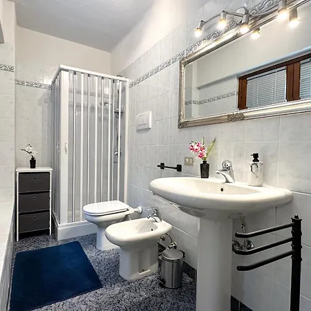 Stresa Vista Con Cinema E Brisino